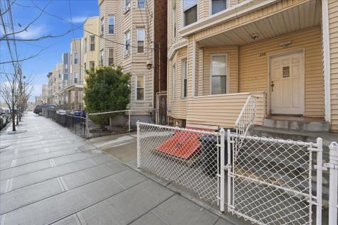 335 47th Street Union City NJ 07087