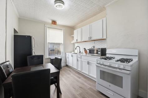 335 47th Street Union City NJ 07087