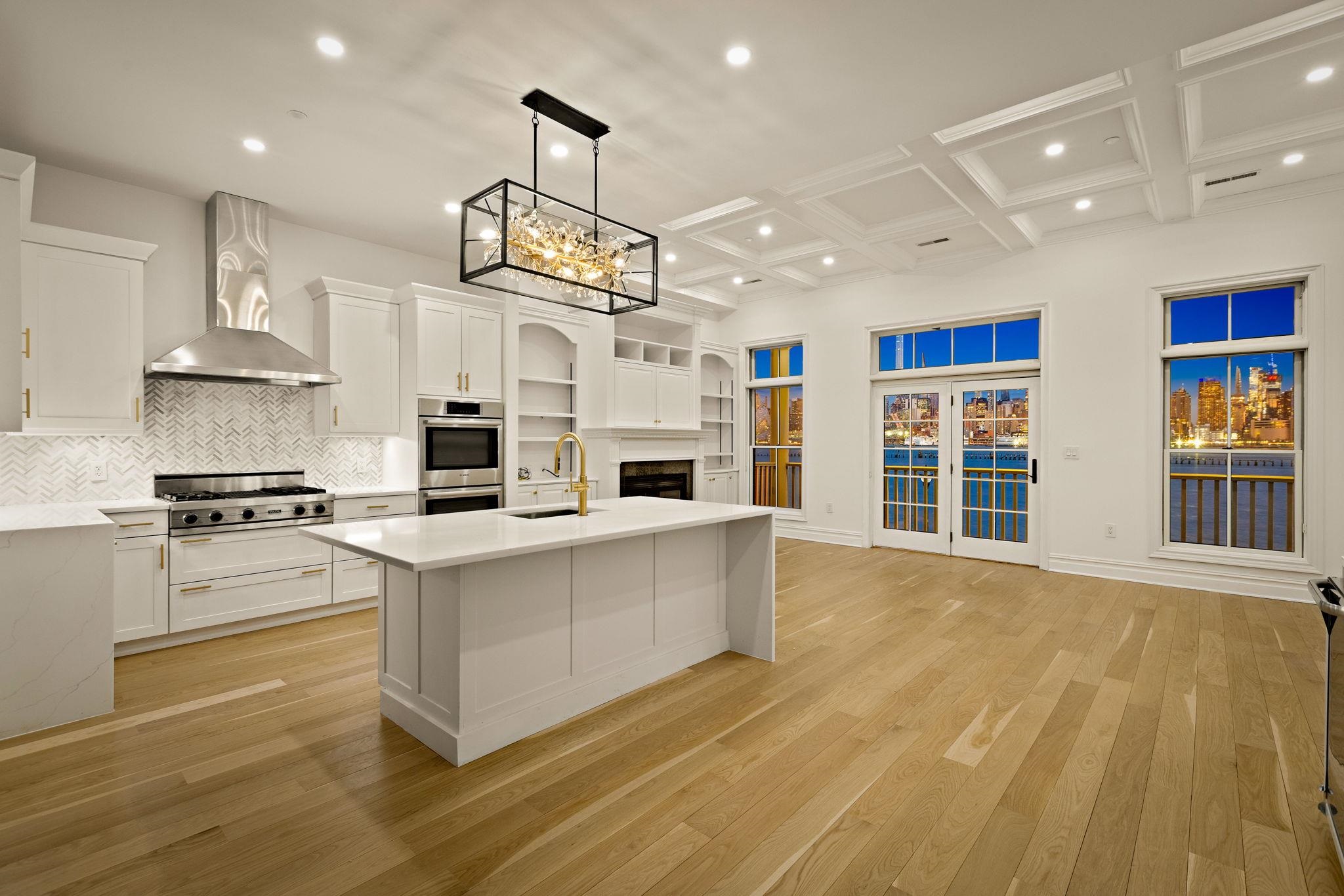 16 Regency Place Weehawken NJ 07086