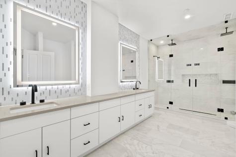 16 Regency Place Weehawken NJ 07086