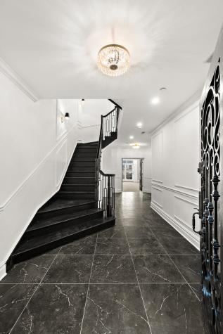 16 Regency Place Weehawken NJ 07086