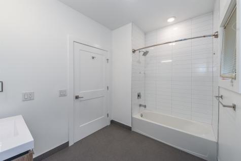 7505 Park Avenue North Bergen NJ 07047