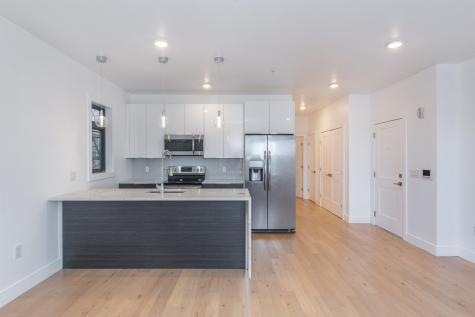 7505 Park Avenue North Bergen NJ 07047