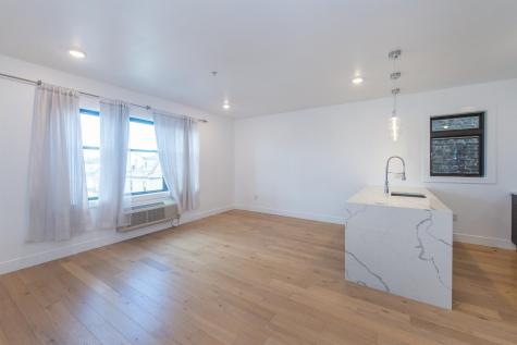 7505 Park Avenue North Bergen NJ 07047