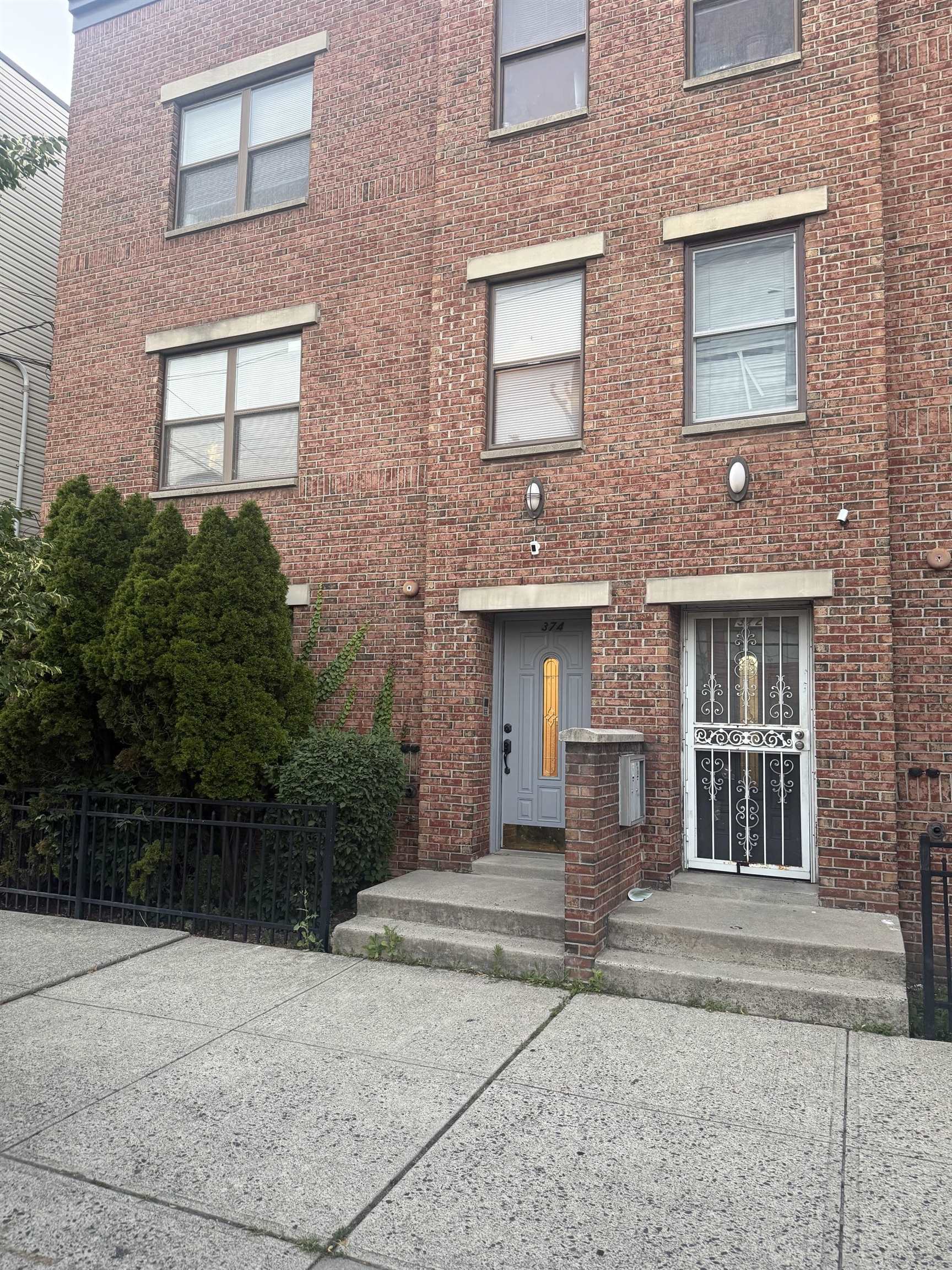 374 Sip Avenue Jersey City NJ 07305