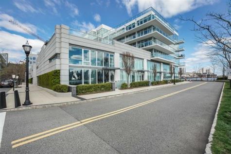1000 Avenue At Port Imperial Weehawken NJ 07086