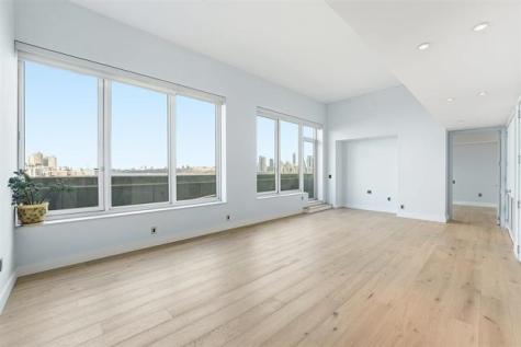 1000 Avenue At Port Imperial Weehawken NJ 07086