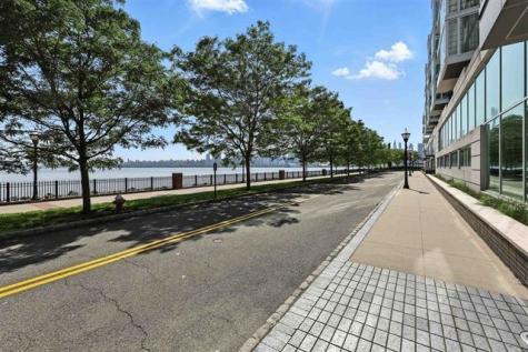 1000 Avenue At Port Imperial Weehawken NJ 07086