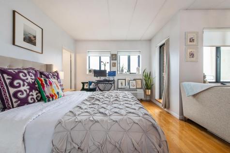 463 1st Street Hoboken NJ 07030-1843