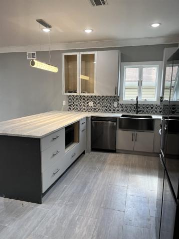 29 Wallis Avenue Jersey City NJ 07306