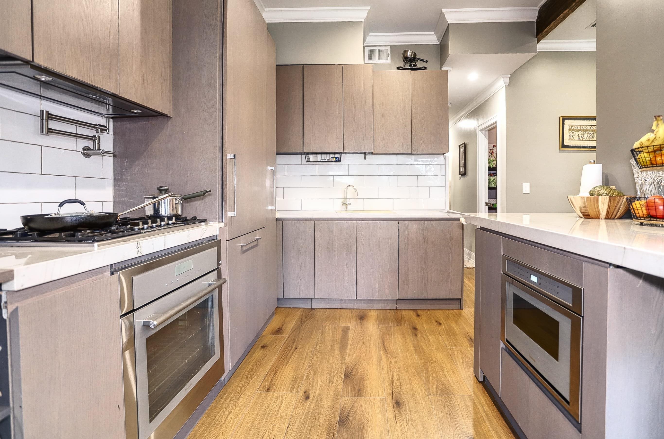 125 Oak Street Weehawken NJ 07086