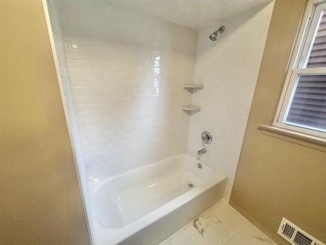 588 Avenue A Bayonne NJ 07002