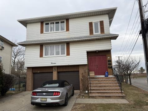 14 Acorn Road Secaucus NJ 07094