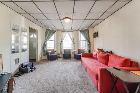 98 West 47th Street Bayonne NJ 07001