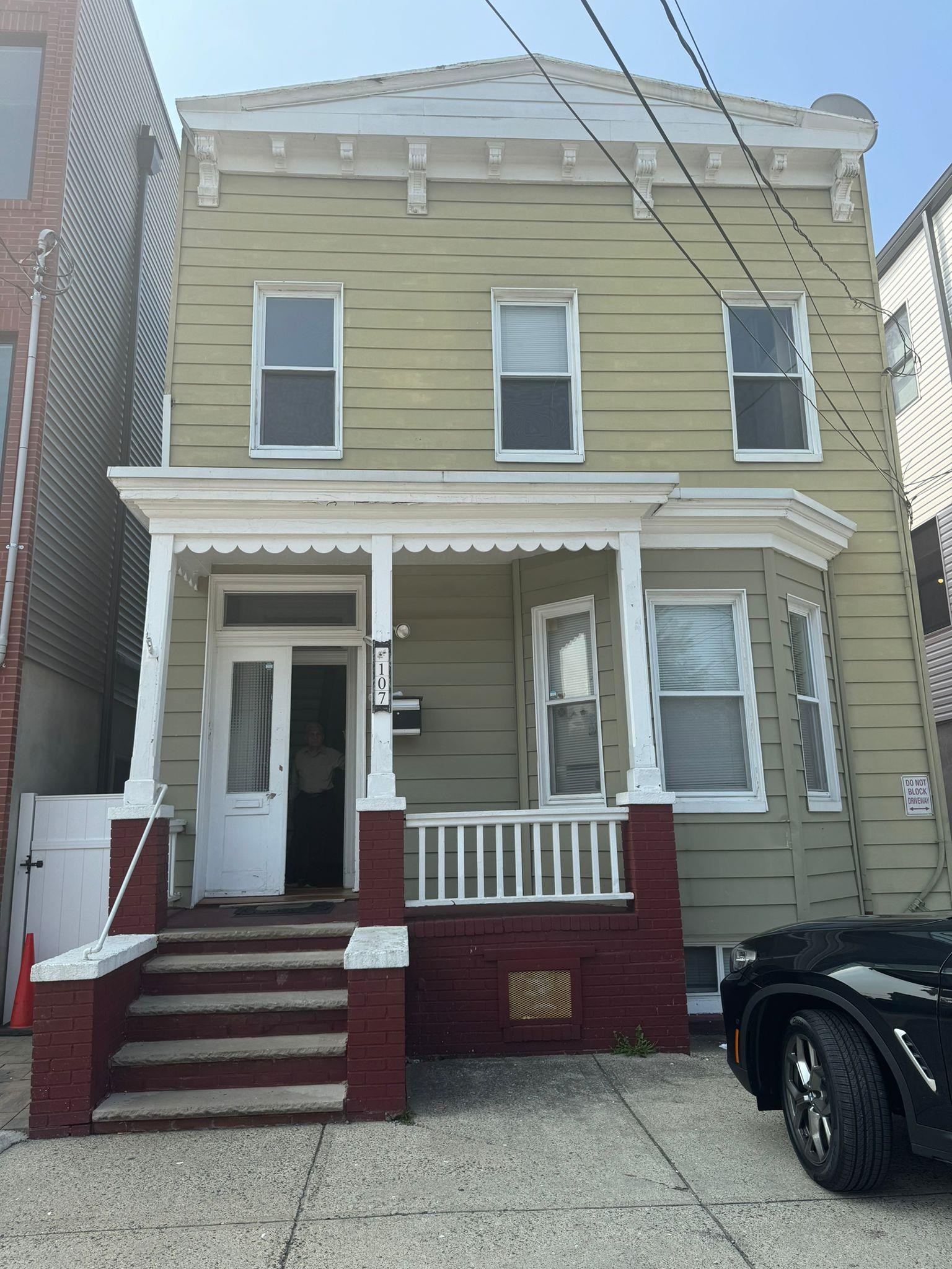 107 Poplar Street Jersey City NJ 07307