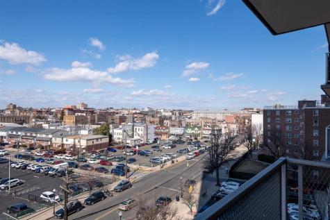 5701 Boulevard East West New York NJ 07093