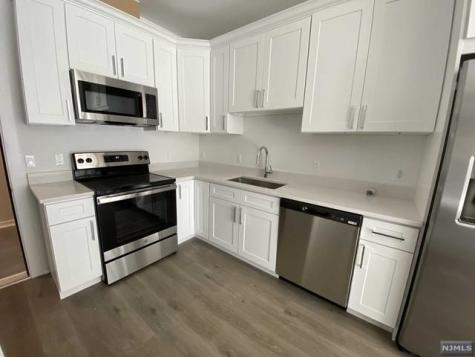 74 Clarendon Place Hackensack NJ 07601