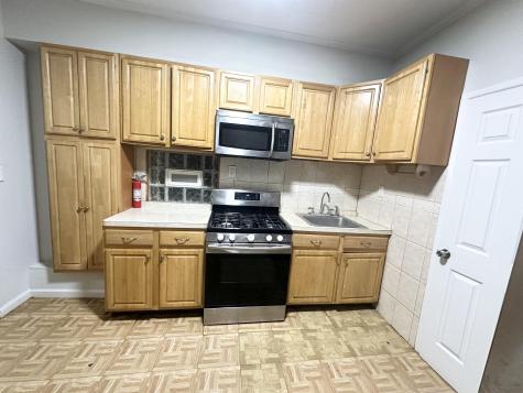 412 11th Street Union City NJ 07087