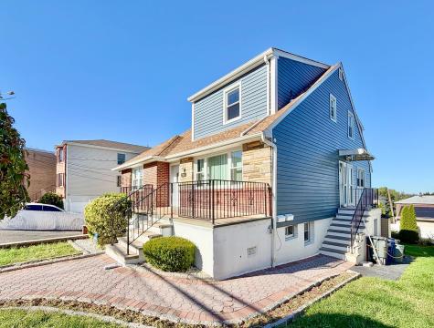 7105 Durham Avenue North Bergen NJ 07047