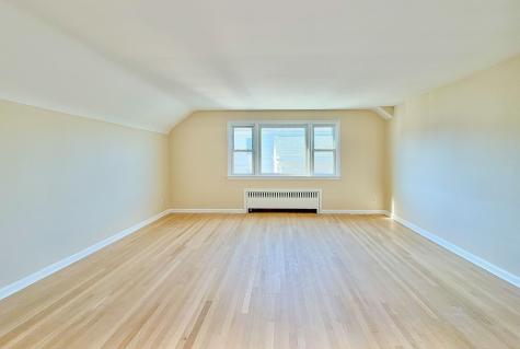 7105 Durham Avenue North Bergen NJ 07047