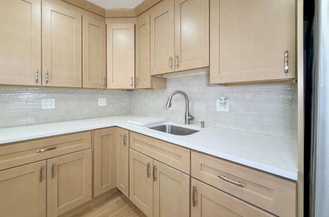 7105 Durham Avenue North Bergen NJ 07047