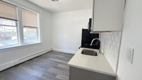 397 Avenue C Bayonne NJ 07002
