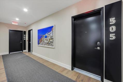 8404 4th Avenue North Bergen NJ 07047