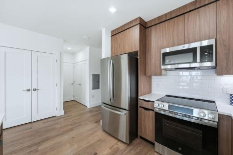 8404 4th Avenue North Bergen NJ 07047