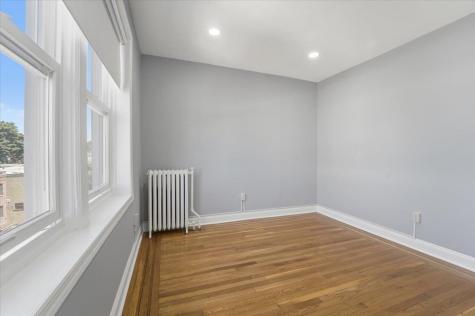 6045 Boulevard East West New York NJ 07093