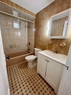 433 74th Street North Bergen NJ 07047