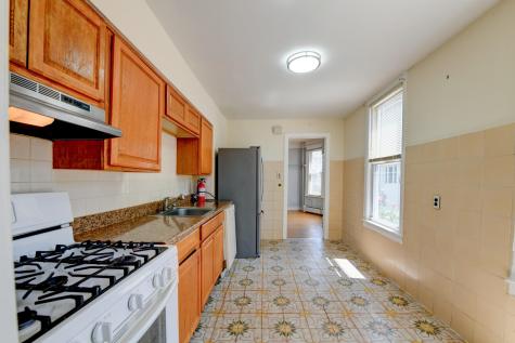 433 74th Street North Bergen NJ 07047