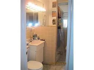 42 Van Wagenen Avenue Jersey City NJ 07306