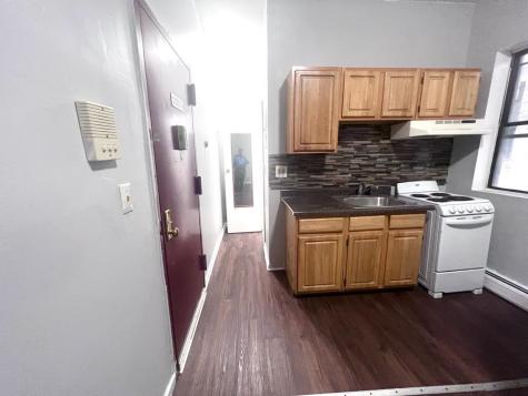 66 Tuers Avenue Jersey City NJ 07306-0000