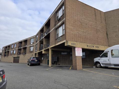 685 Prospect Avenue Fairview NJ 07022