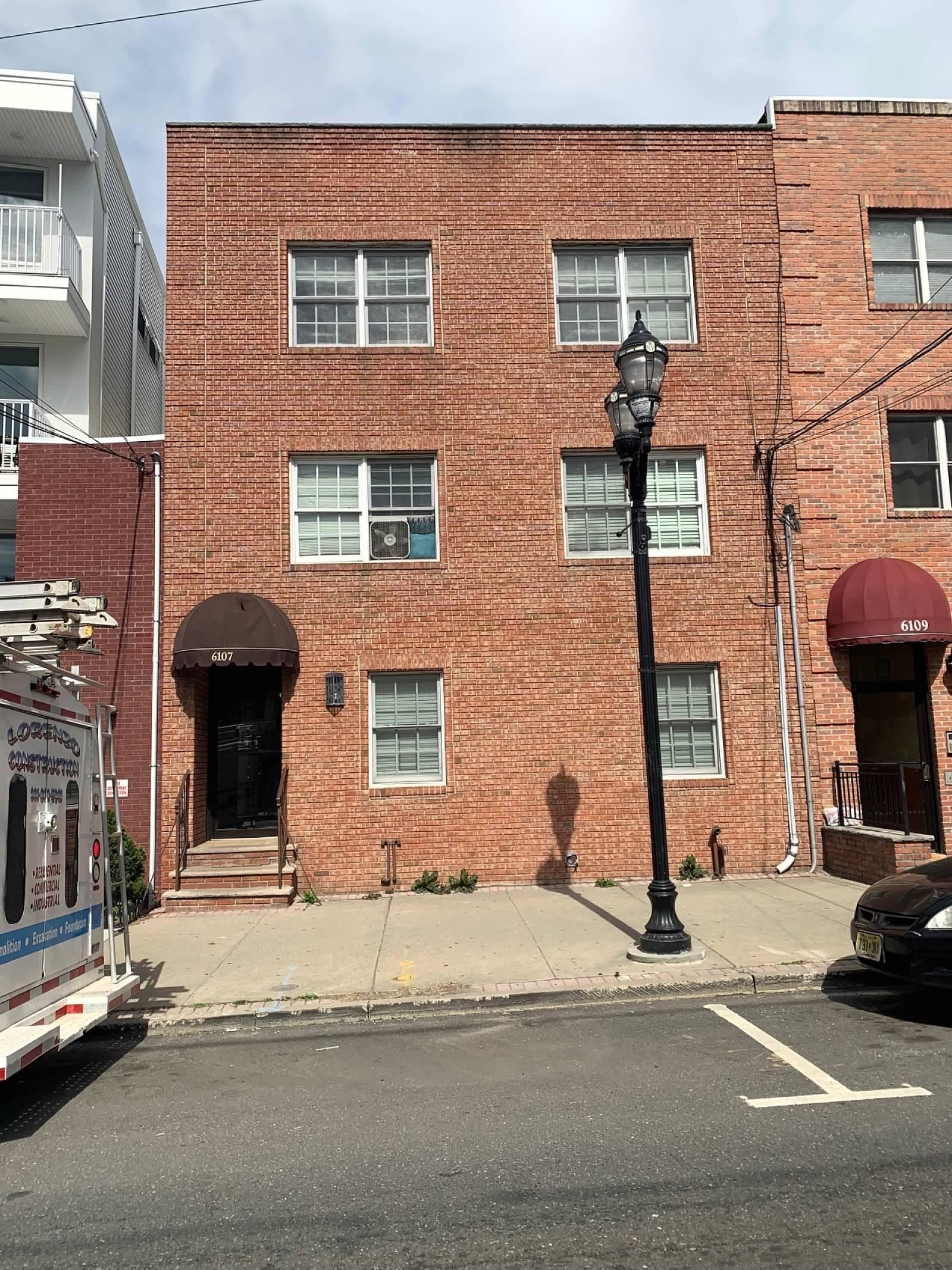 6107 Park Avenue West New York NJ 07093