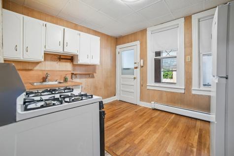 89 West 24th Street Bayonne NJ 07002