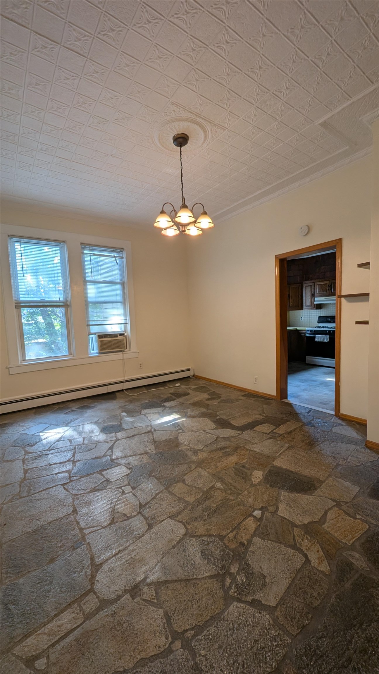 6802 Madison Street Guttenberg NJ 07093