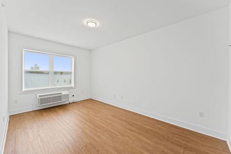 429 Bergen Avenue Jersey City NJ 07304