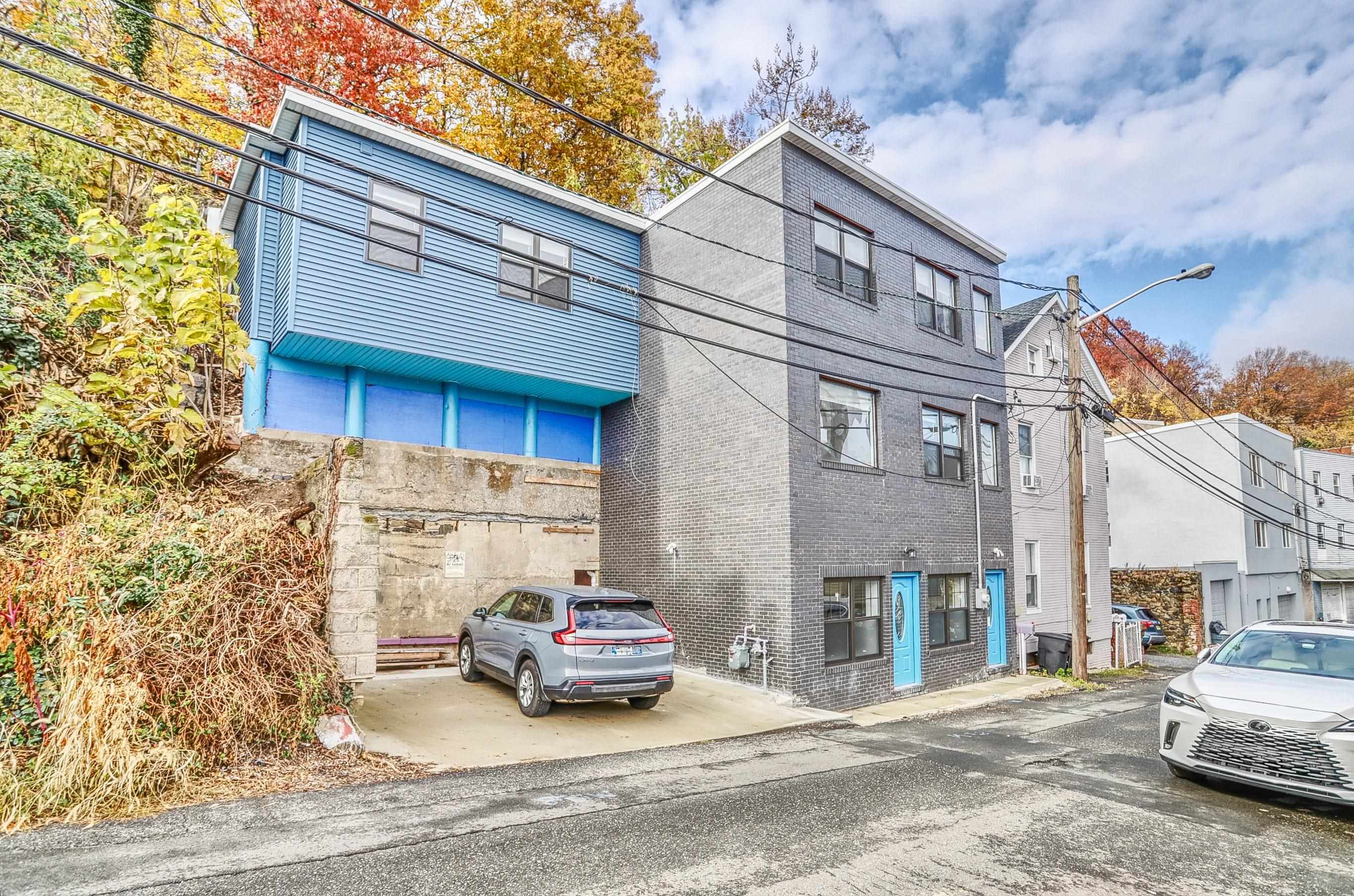 9017 Riverside Place North Bergen NJ 07047