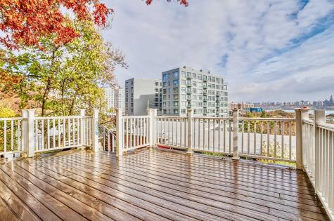 9017 Riverside Place North Bergen NJ 07047
