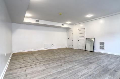 9017 Riverside Place North Bergen NJ 07047