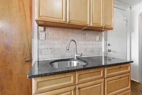 233 Summit Avenue Jersey City NJ 07304