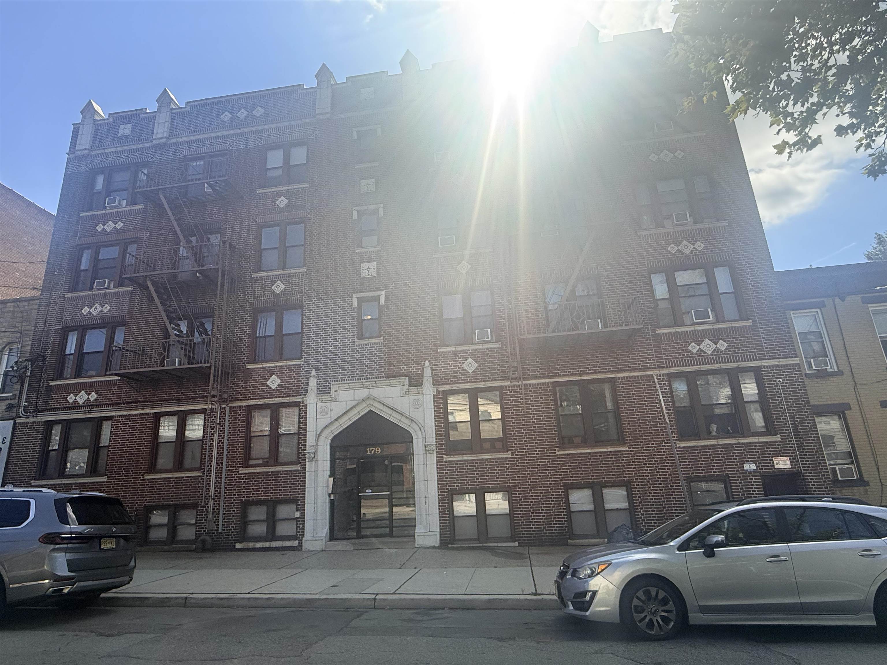 179 Manhattan Avenue Jersey City NJ 07307