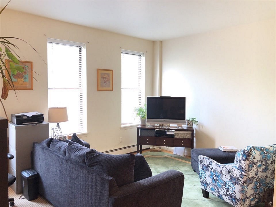 496 Pavonia Avenue Jersey City NJ 07306