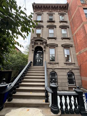 325 Montgomery Street Jersey City NJ 07302