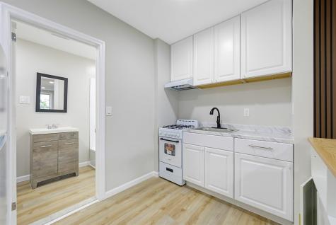 40 Beacon Avenue Jersey City NJ 07306