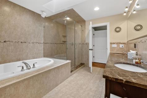 32 Jacobs Landing Way Secaucus NJ 07094