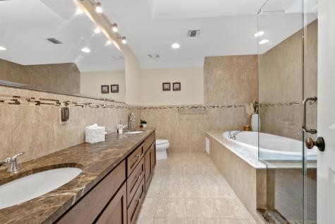 32 Jacobs Landing Way Secaucus NJ 07094