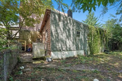 414 Monastery Pl Rear Union City NJ 07087-4408