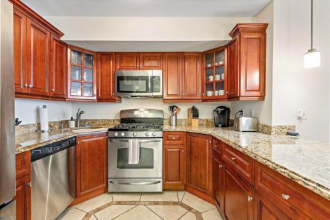 124 68th Street Guttenberg NJ 07093